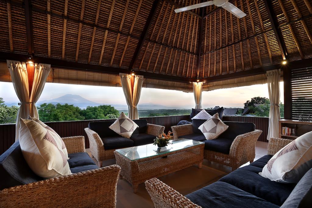 Villa Bukit Nusa Lembongan Екстериор снимка